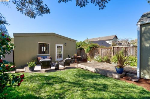 138 San Carlos Ave, Richmond CA  94530-4149 exterior