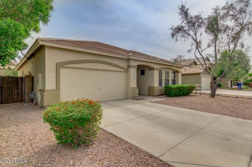 12713 Avalon Dr, Avondale AZ  85392-6642 exterior