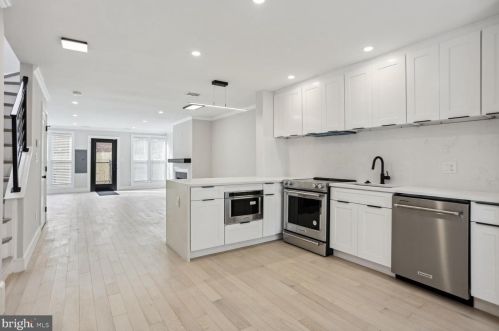 1409 Capitol St, Washington DC 20003-1535 exterior