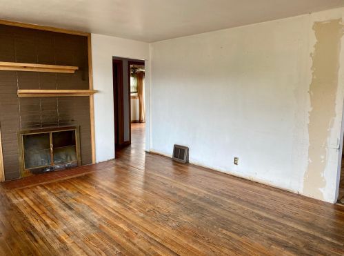 3017 22nd Ave, Kenosha, WI 53140-2147