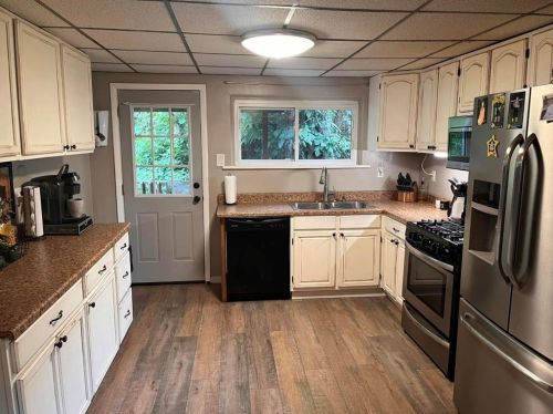 257 6th St, Connellsville PA  15425-2528 exterior