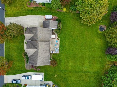 5924 Elderberry Dr, Orefield PA  18069-8811 exterior