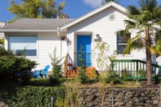 3807 14 Ave, Seattle WA  98108-1428 exterior