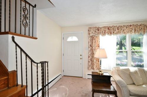 1360 Washington Rd, Pittsburgh, PA 15228-1611