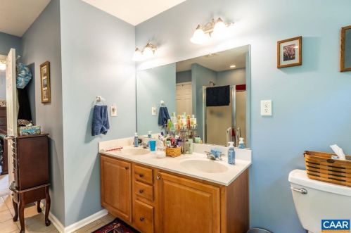 12 Seminole Trl, Bybee VA  22963-3157 exterior