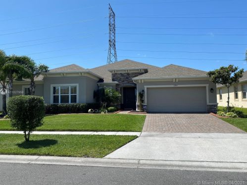 12814 Cypress Swamp Dr, Orlando, FL 32824-4824