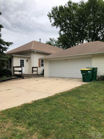 1003 Birch St, Creston IA  50801-2503 exterior