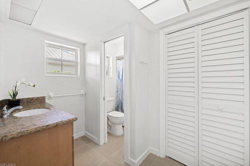 740 Orchid Dr, Naples FL  34102-5015 exterior