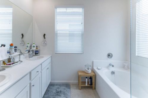 580 Gabriele Ct, Hollister CA  95023-3478 exterior