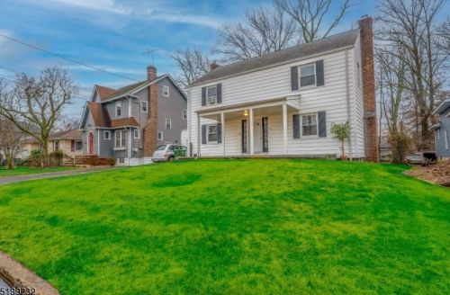 315 4th Ave, Roselle, NJ 07203-1339