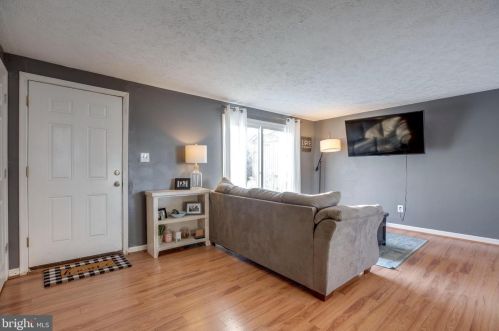 2228 Cocquina Dr, Herndon, VA 20191-1139