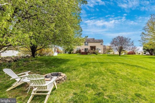 309 Williams Cir, Collegeville PA  19473-2344 exterior