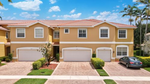 7637 Spatterdock Dr, Boynton Beach, FL 33437-7547