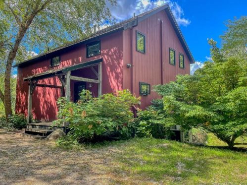 11 Cobble Rd, Kent, CT 06757-1604