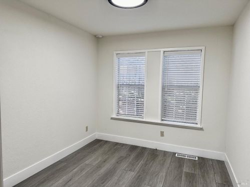 2647 Lago Oaks Dr, Santa Rosa CA  95405-9100 exterior