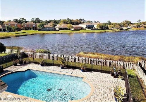 3635 Aria Dr, Melbourne, FL 32904-1221