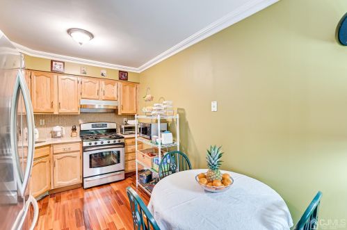 270 Silver Ln, Old Bridge NJ  08857-3340 exterior