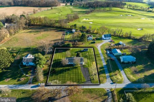 124 Mine Hole Rd, Marsh, PA 19520-8942