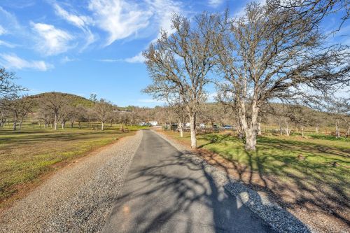 22053 Yankee Valley Rd, Middletown, CA 95467-8902