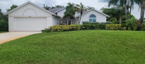 599 Wallace Ter, Fort Pierce, FL 34983-3877