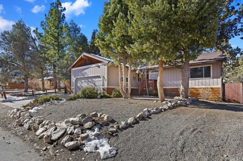 345 Downey Dr, Big Bear City, CA 92314-9537