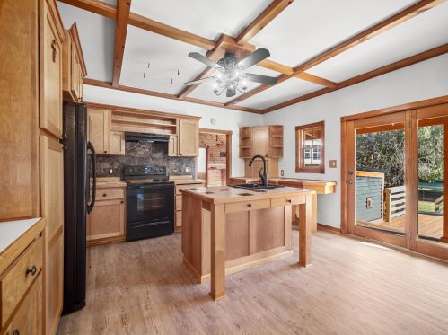 2423 County Road O, Two Rivers WI  54241-9016 exterior