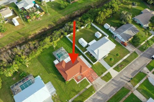 861 Goodrich St, Fort Pierce, FL 34983-2040