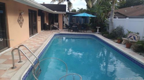 2210 102nd Way, Hollywood, FL 33026-1826