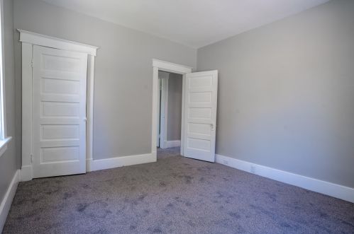 223 Berkley Ave, Pittsburgh PA  15221-4803 exterior