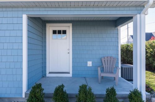 50 Elizabeth Rd, South Kingstown RI  02882-5220 exterior