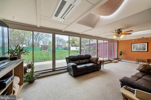 556 Leverington Ave, Philadelphia PA 19128-3314 exterior