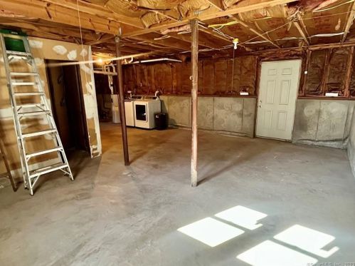 89 Starr St, Norwich CT  06360-4025 exterior