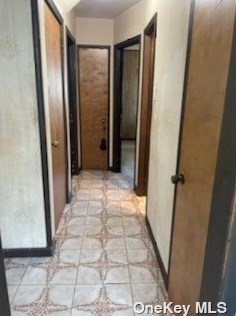 31 Demille Ave, Floral Park NY  11003-4515 exterior