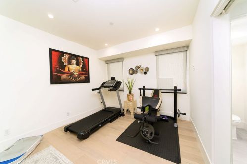 231 Seal Beach Blvd, Seal Beach CA  90740-2633 exterior