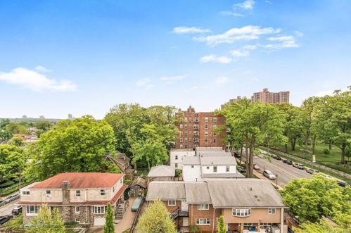 6300 Riverdale Ave, Bronx NY  10471-1015 exterior