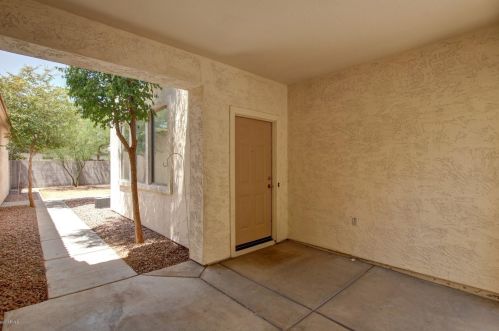 3894 Commonwealth Ave, Chandler, AZ 85226-5036