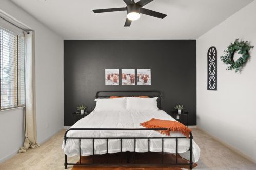 330 Applegate Dr, Valley Home CA  95361-8285 exterior