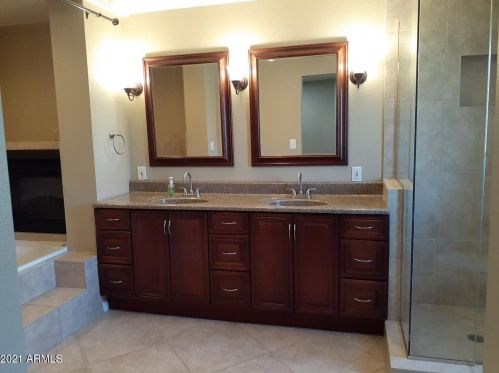 5752 Monte Cristo Ave, Glendale AZ 85306-2230 exterior