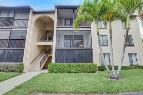 608 Sea Pine Way, West Palm Beach, FL 33415-9048