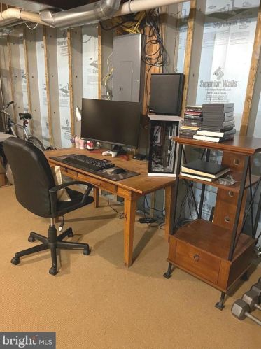 29 Johns Dr, West Enola PA  17025-2694 exterior