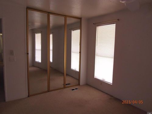 11 Palm Dr, West Pittsburg CA  94565-5401 exterior