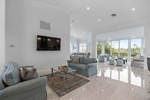 332 Spyglass Way, Jupiter FL 33477-4049 exterior