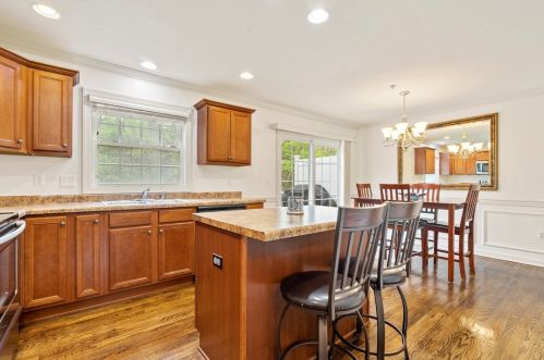 233 Persimmon Ln, Canonsburg, PA 15317-4978