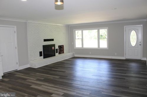 9085 James Madison Pkwy, Owens VA  22485-4903 exterior