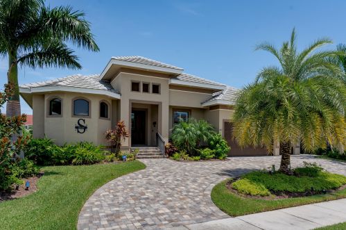 842 Elm Ct, Marco Island, FL 34145-2109