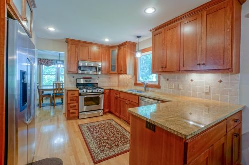 2839 Rolling Ridge Dr, Waukesha WI  53188-1362 exterior