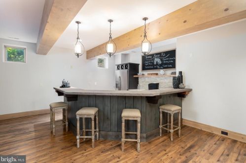 608 Kentland Dr, Great Falls VA  22066-1030 exterior