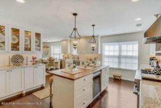 14 Casco Ct, Lakewood, NJ 08701-5779