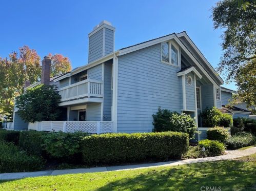 491 Medford Ct, Long Beach, CA 90803-6359