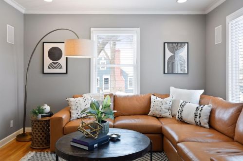 261 Washburn Ave, Minneapolis MN 55405-1052 exterior